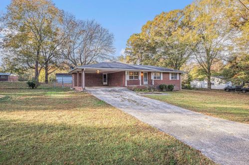 1210 Topaz Ln, Villa Rica, GA 30180-2218