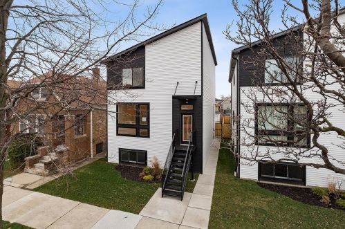 1526 Leamington Ave, Chicago, IL 60651-1428