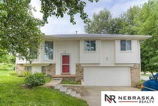 11202 Young Cir, Omaha, NE 68138-4321