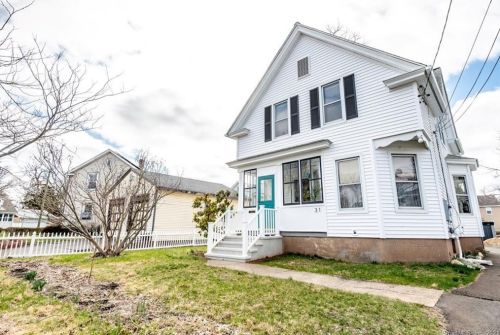 31 Roberts St, Middletown, CT 06457-4634