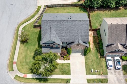 1809 Madrid Falls Dr, Braselton, GA 30517-3474