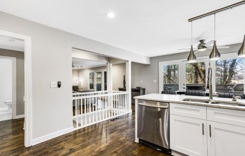2368 Defoors Ferry Rd, Atlanta GA  30318-2307 exterior