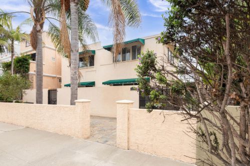710 Cleveland St, Oceanside, CA 92054-2171
