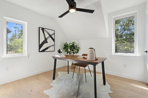 918 52nd St, Austin, TX 78751-2208