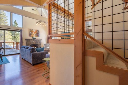 11436 Rhineland Ave, Truckee CA  96161-7067 exterior