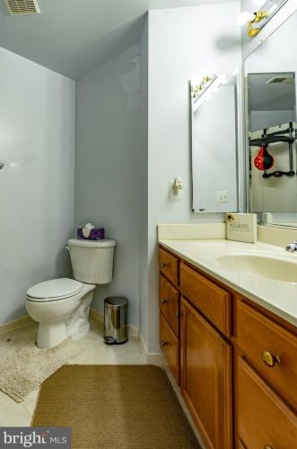 7125 Ayers Mdw Ln, Springfield VA  22150-4915 exterior