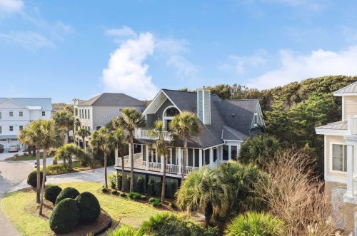 5 Beachwood, Isle Of Palms SC  29451-2815 exterior