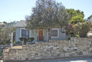 415 Spencer St, Monterey, CA 93940-1736
