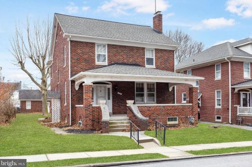 235 Meade Ave, Hanover, PA 17331-3627