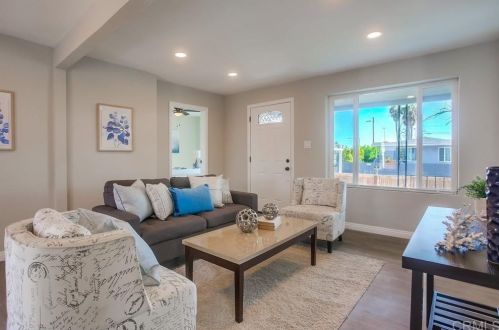 1424 Lemon St, Oceanside CA  92058-2617 exterior