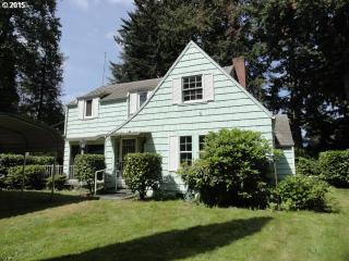 1615 201st Ave, Interlachen, OR 97024-9716