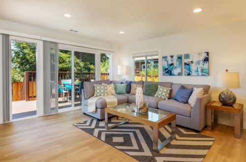 412 Monterey Ave, Capitola CA  95010-3614 exterior