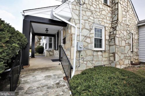 776 Lower Ferry Rd, Trenton, NJ 08628-3412