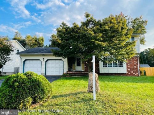 28 Tally Rd, Trenton, NJ 08619-1336