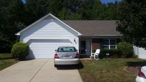 3639 Rising River Ln, Greensboro, NC 27409-8905