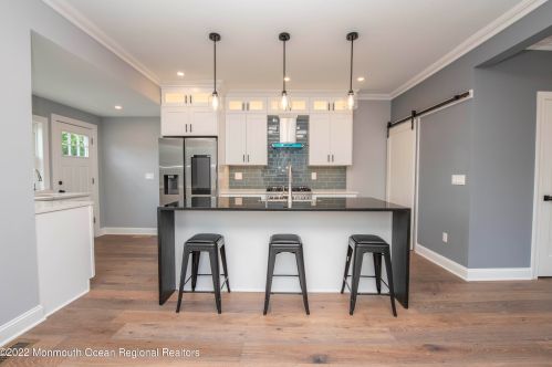 22 High St, Tinton Falls NJ  07724-3451 exterior