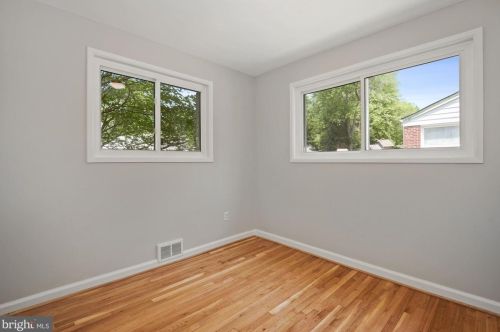 10300 Insley St, Silver Spring MD  20902-4931 exterior