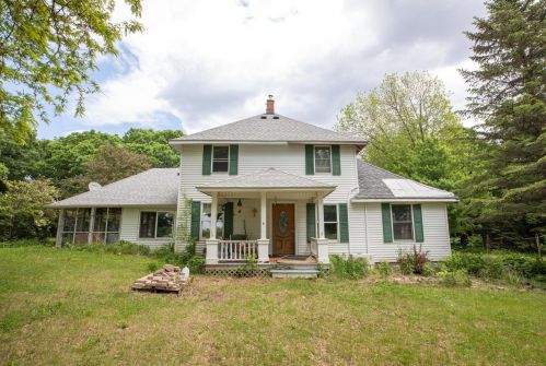 21937 505th Ave, Lake Crystal, MN 56055-4530