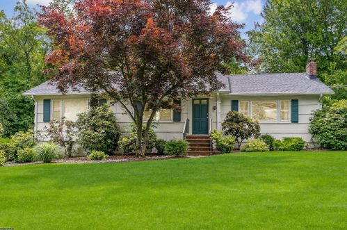 10 Sharon Dr, Whippany, NJ
