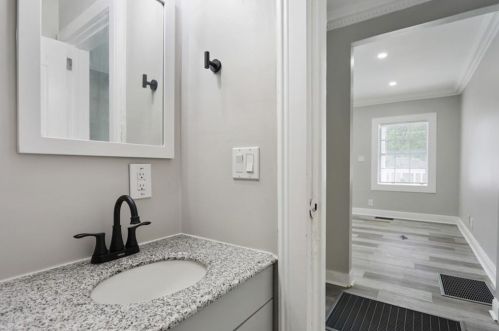 337 Enota Pl, Atlanta GA  30310-1258 exterior