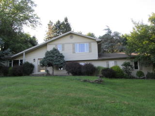 15 Britton Dr, Flemington, NJ 08822-4609