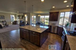 60846 Garrison Dr, Bend, OR 97702-9766