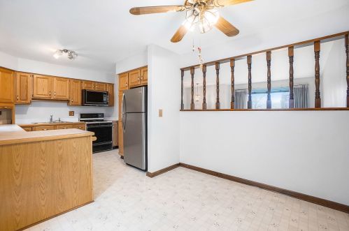 152 Larchmont Way, Lemont IL  60440-2669 exterior