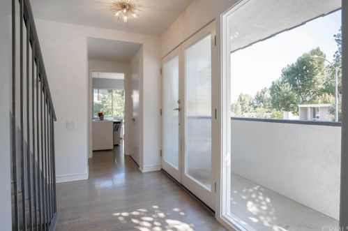 17143 Escalon Dr, Van Nuys, CA 91436-4029