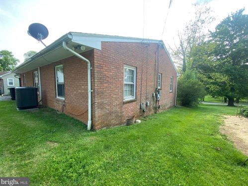 721 Morison St, Charles Town WV  25414-1436 exterior