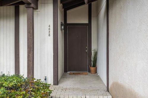 4628 Mystik Rd, Oceanside, CA 92056-2223