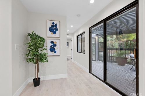 3360 Chevy Chase Dr, Glendale CA  91206-1428 exterior