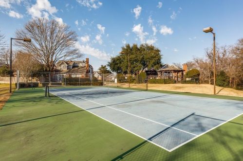 2930 Waterfront Dr, Garland TX  75042-4810 exterior