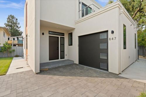 847 Webster St, Palo Alto, CA 94301-2834