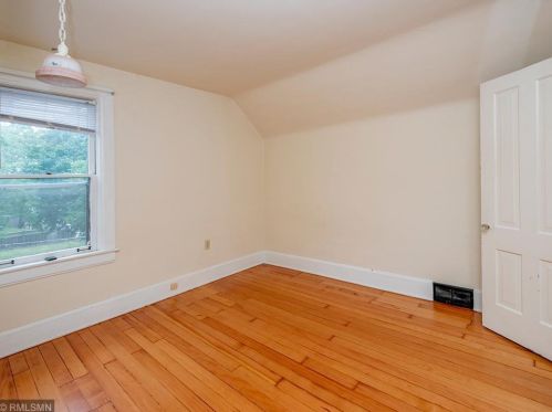 318 Baker St, Saint Paul MN  55107-2997 exterior