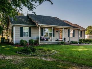414 Applewood Ln, Murfreesboro, TN 37127-6482