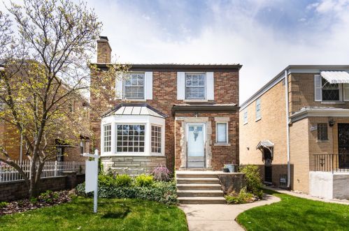2944 Mont Clare Ave, Chicago, IL 60634