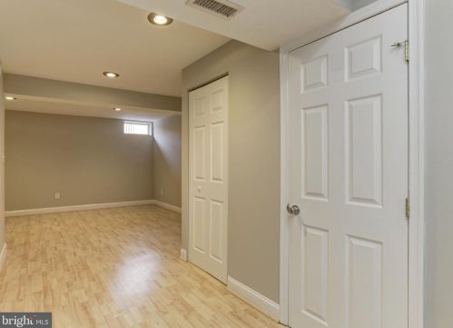 28 Avonshire Ct, Silver Spring MD 20904-6712 exterior