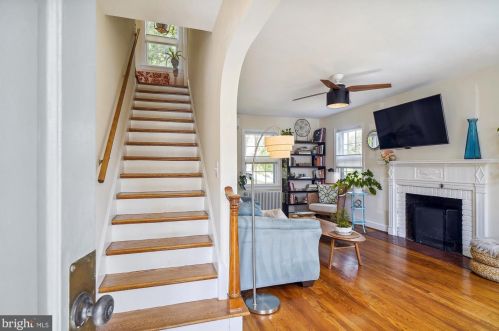 2307 Homestead Dr, Silver Spring MD 20902-4950 exterior