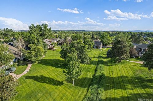 7601 Rosemary Cir, Englewood CO 80112-6421 exterior