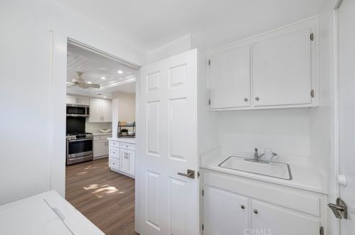 5000 Greensboro Ln, Anaheim CA  92807-4611 exterior