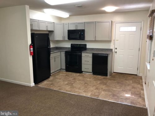 8354 Martinsburg Pike, Shepherdstown, WV 25443-4403