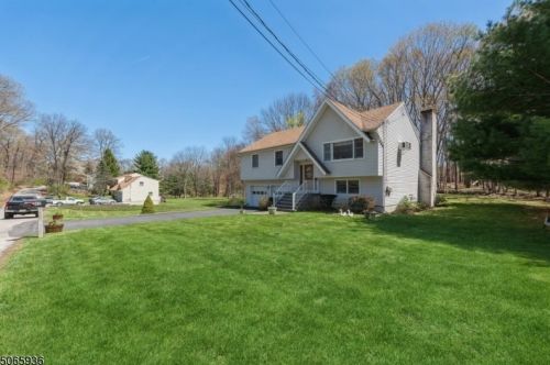 49 Gordon Rd, Wharton, NJ 07885-1036