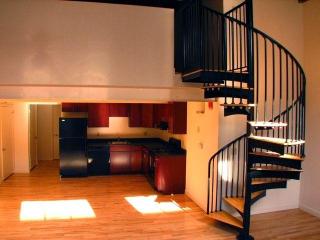 8 Howard St, Baltimore MD  21201-3465 exterior