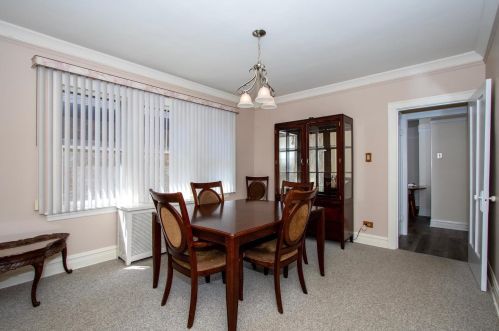 7440 Rockwell St, Chicago IL  60645-1438 exterior