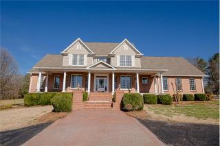346 Parkway Rd, Tullahoma, TN 37388-5386