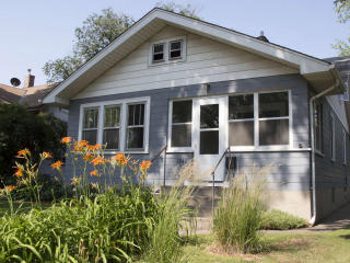 3940 Cedar Ave, Minneapolis MN  55407-2943 exterior