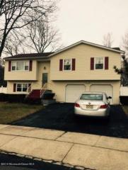 6 Union Hill Ln, Hazlet, NJ 07730-2404