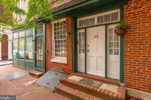 126 Arch St, Philadelphia PA  19106-2227 exterior
