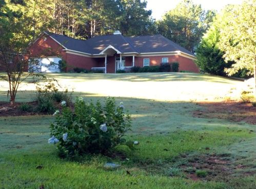 331 Mountain Creek Dr, Hamilton, GA 31811-6146