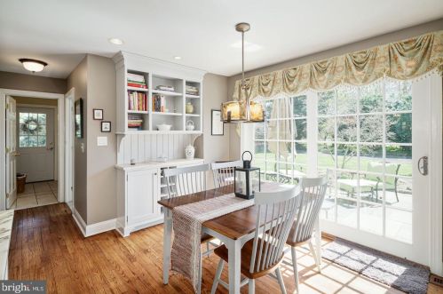 40 Upland Way, Haddonfield NJ 08033-3518 exterior